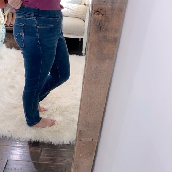 Levi’s totally shaping pull on skinny jeans size 33x32 - Picture 2 of 6